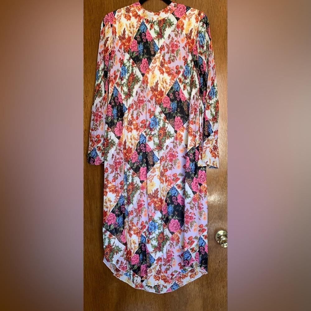Fun, vibrant, flowy Anthropologie dress